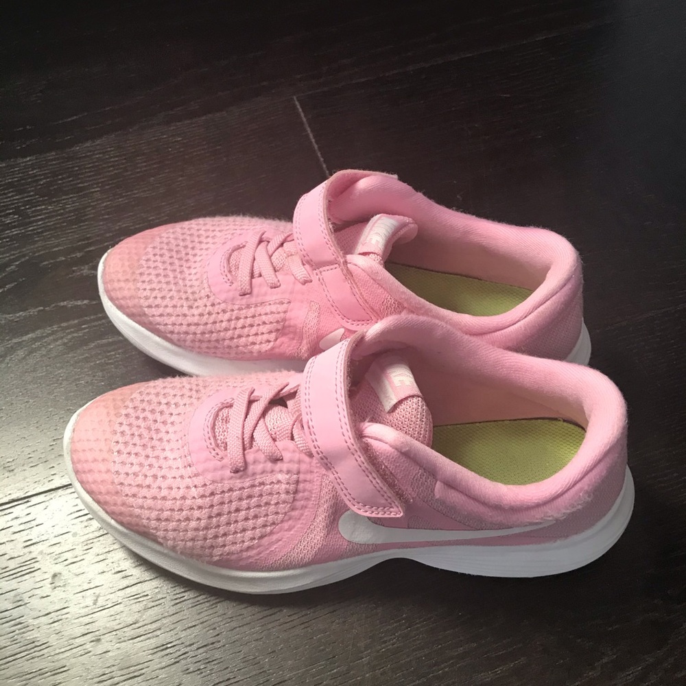 Nike Revolution 4 kids sneakers,  size 2.5 Y